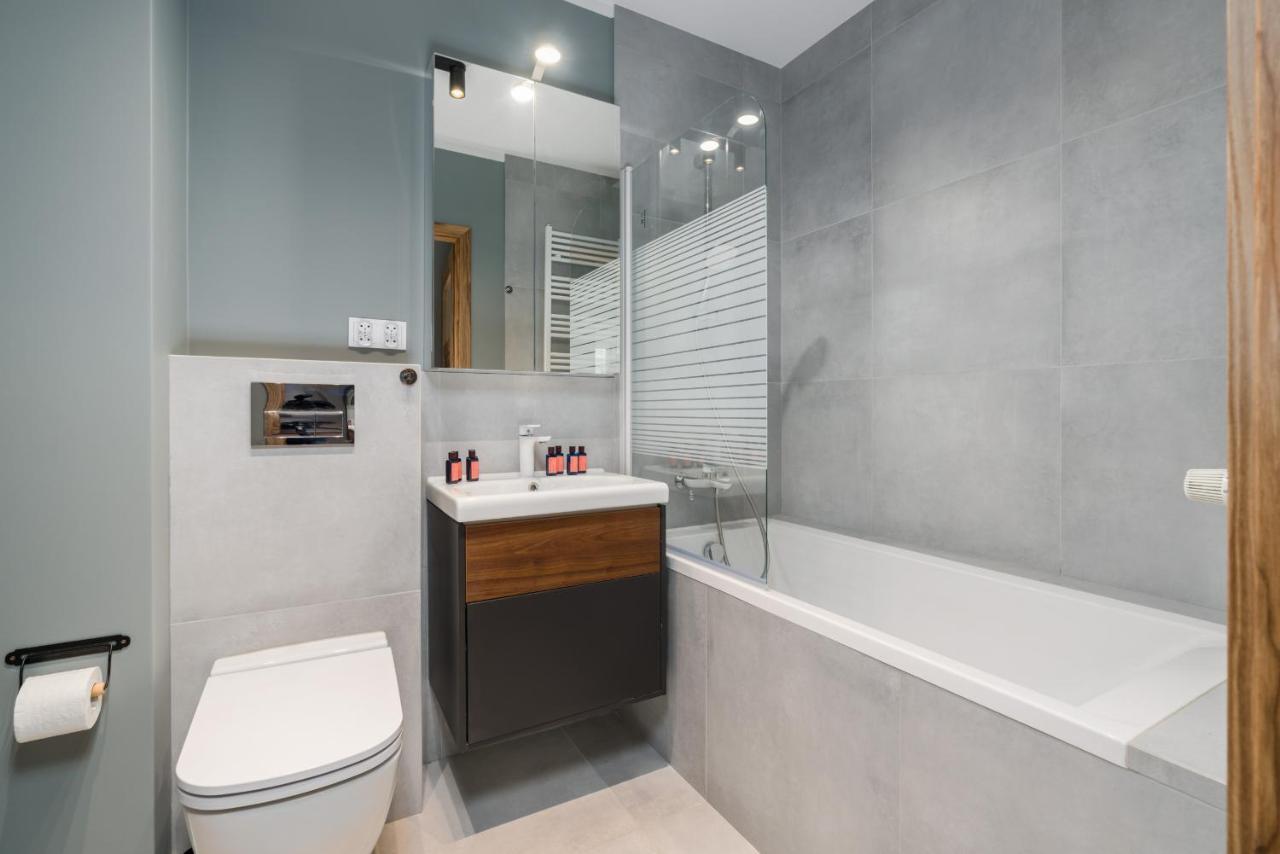 Poznan Serbska 2 Miejsca Parkingowe By Noclegi Renters Extérieur photo